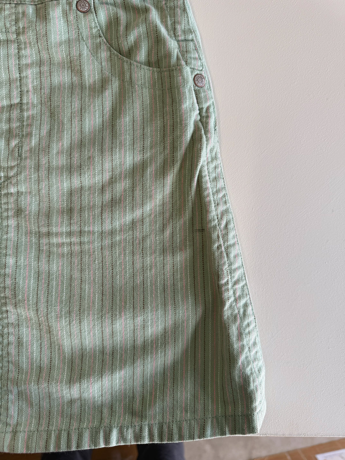 Osh Kosh Dungarees size 5 (pre loved)