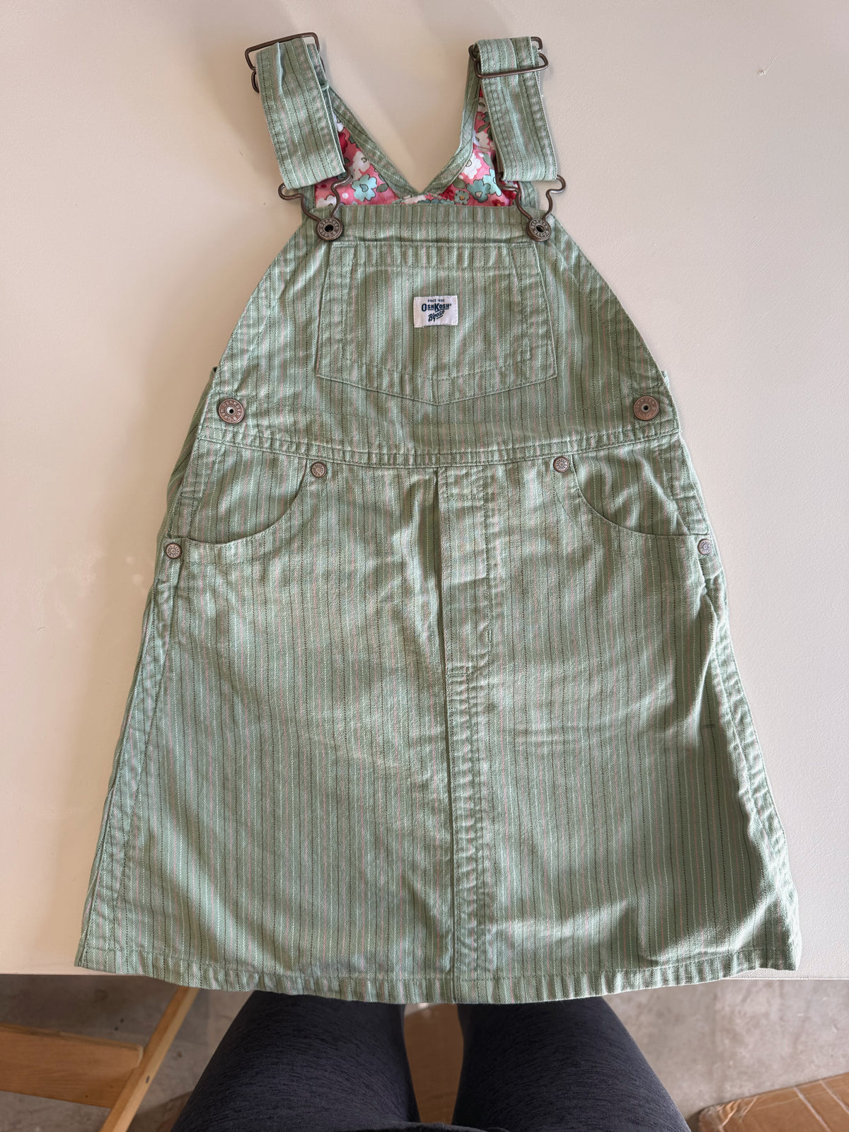 Osh Kosh Dungarees size 5 (pre loved)