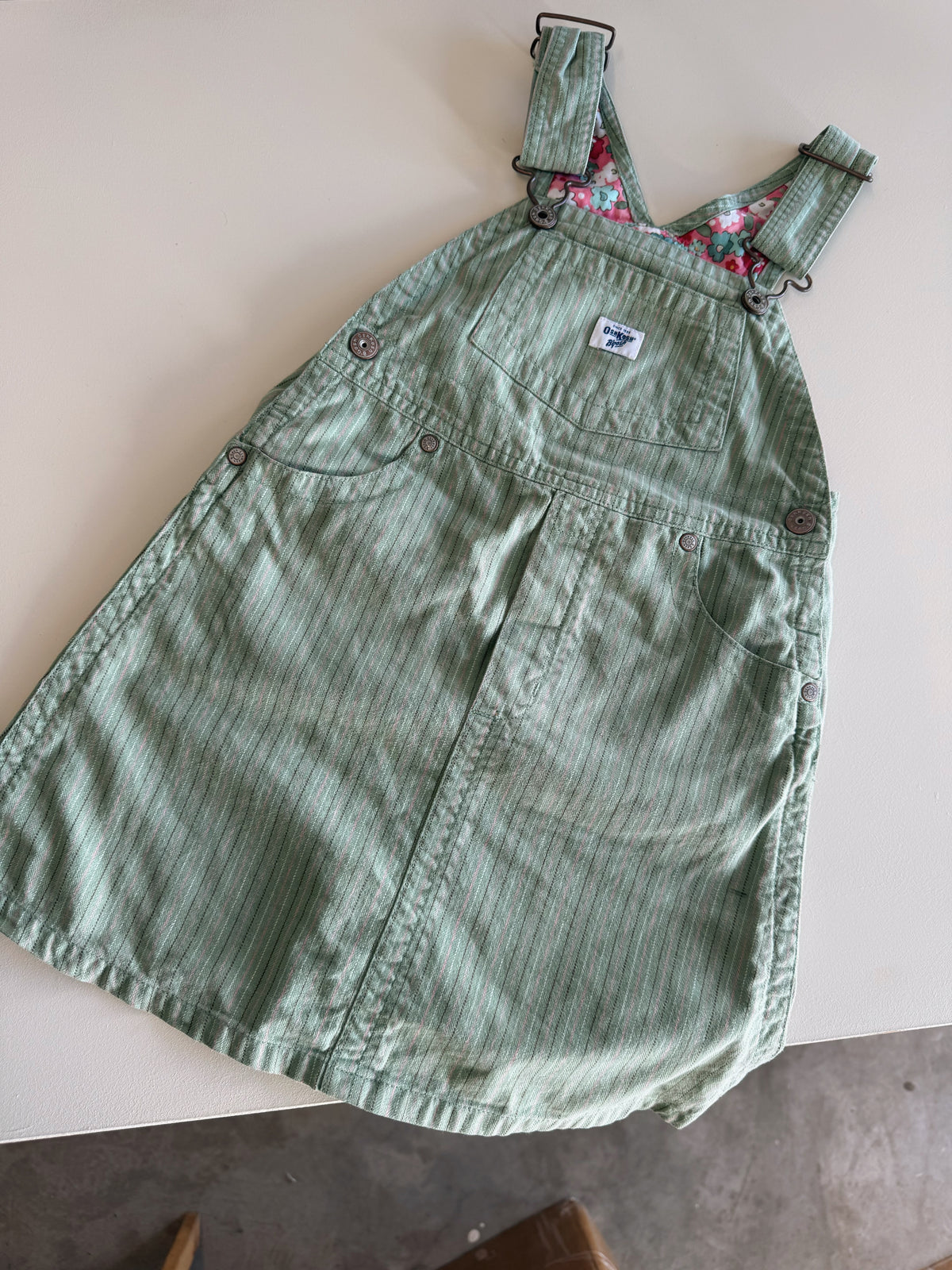 Osh Kosh Dungarees size 5 (pre loved)