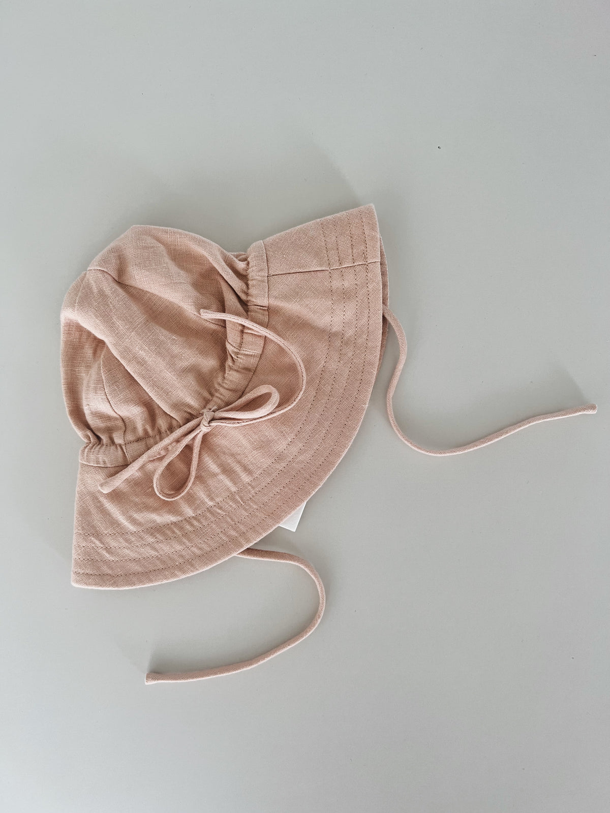 Baby hat (seconds) size 0-3 months/ peach