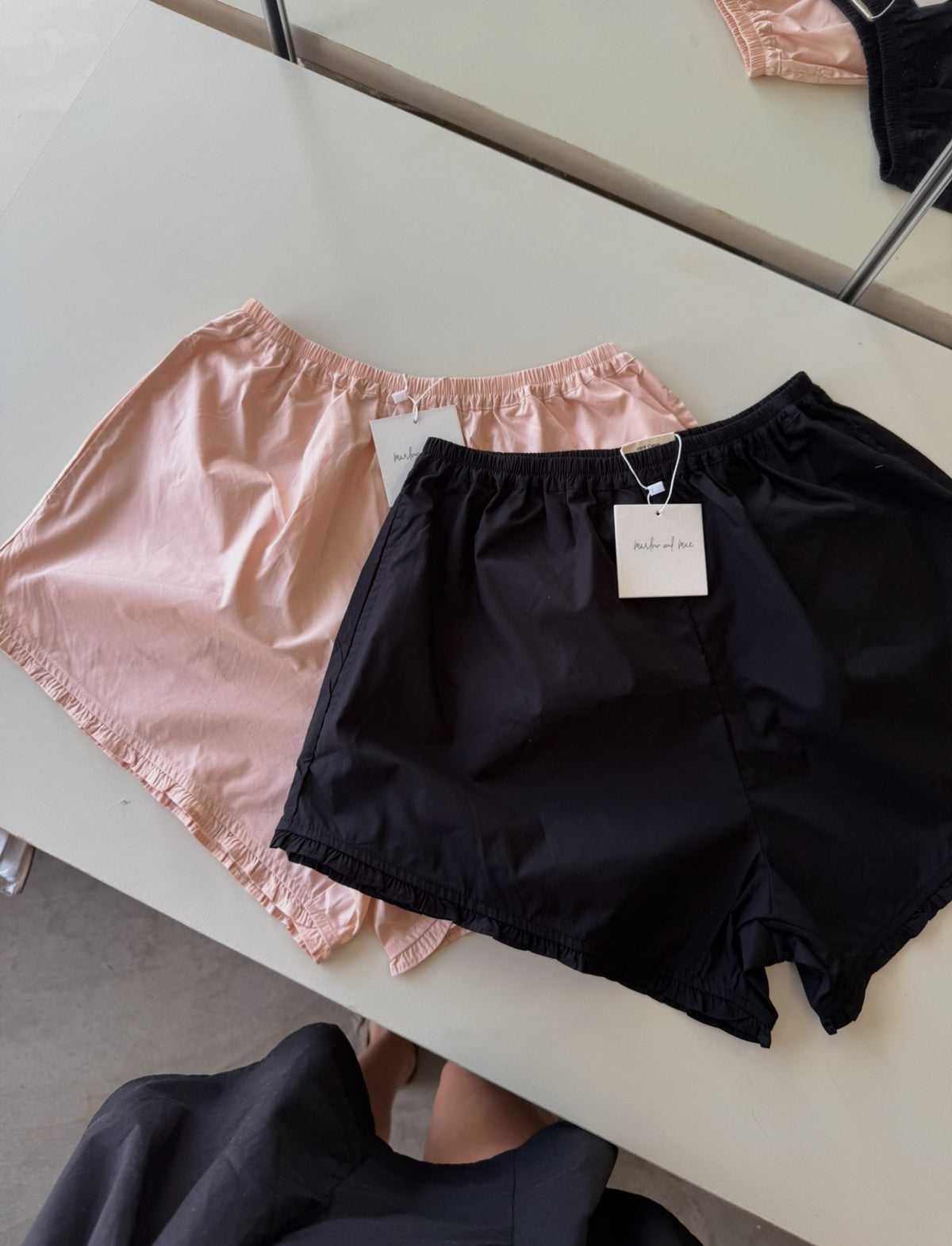 Ladies cotton frill shorts