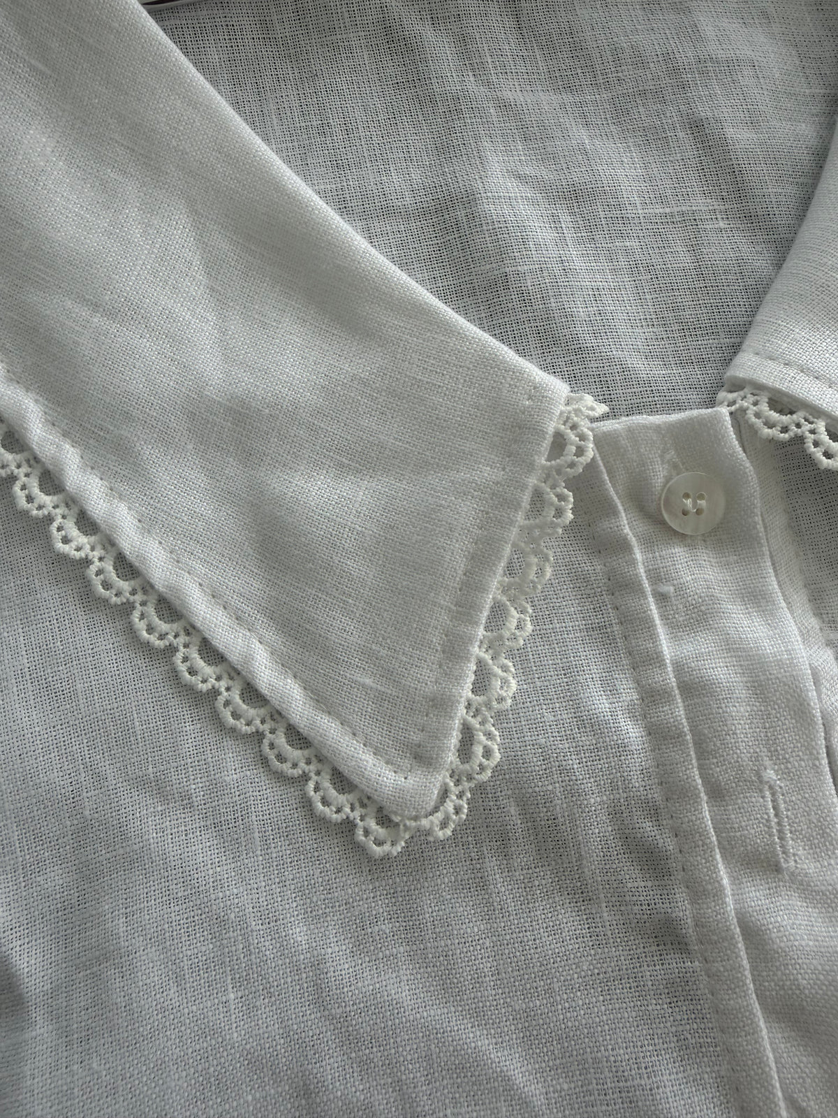 Hazel blouse size small (seconds)