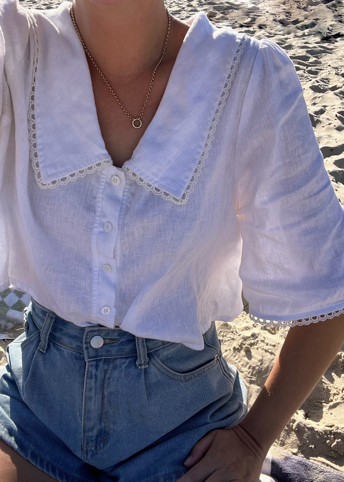 Hazel blouse size small (seconds)