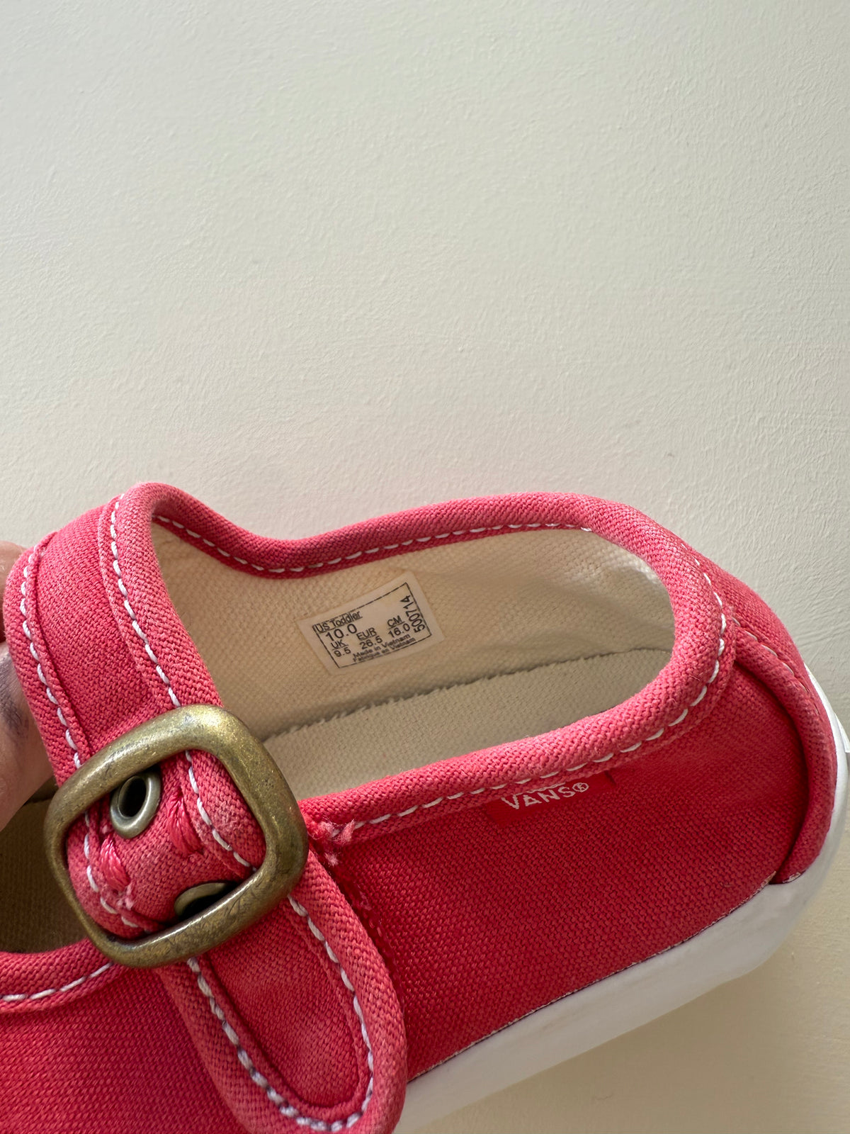 Toddler vans size 10 (pre loved)