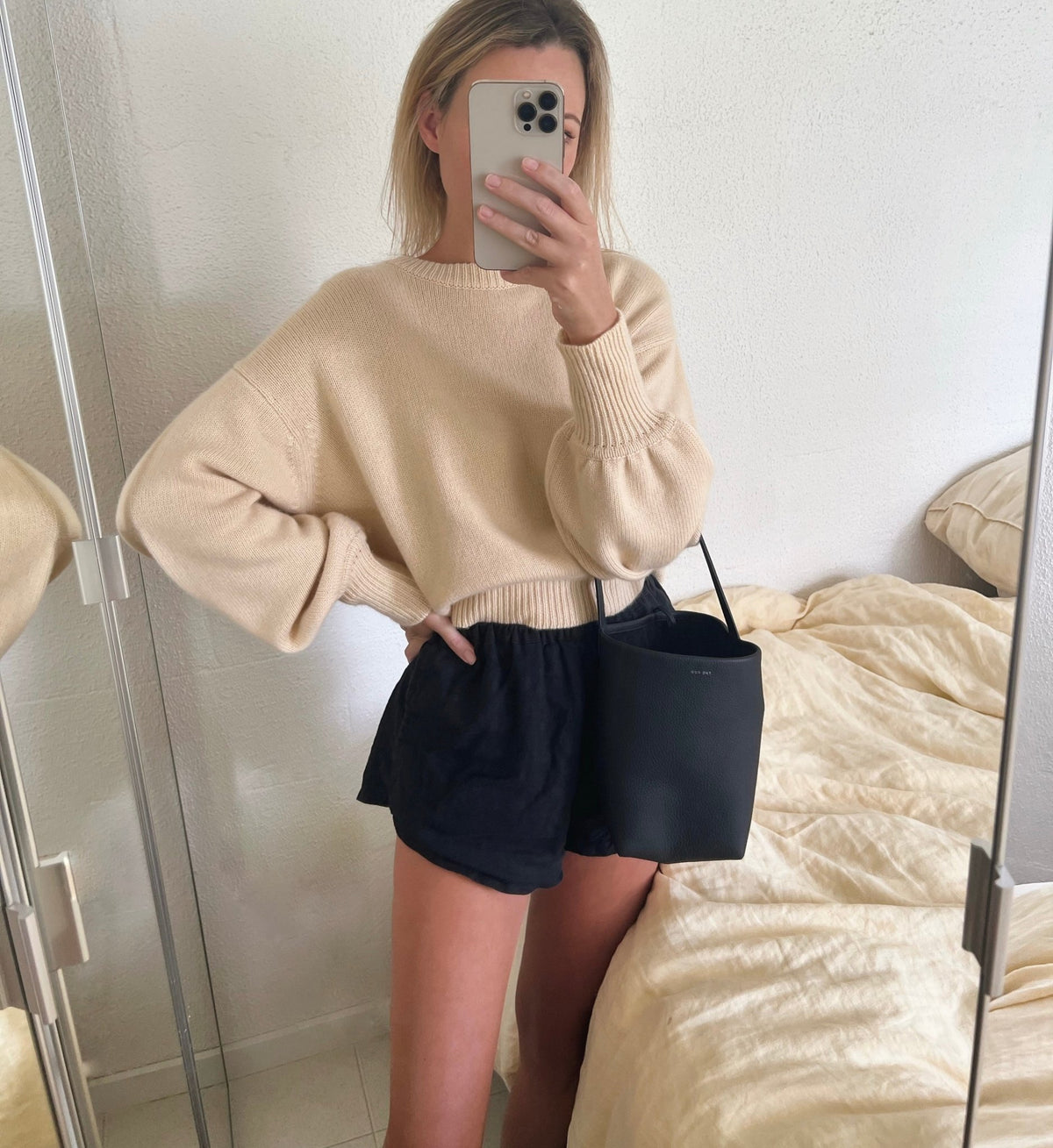 Ladies cashmere knit - balloon sleeve - Marlow and Mae