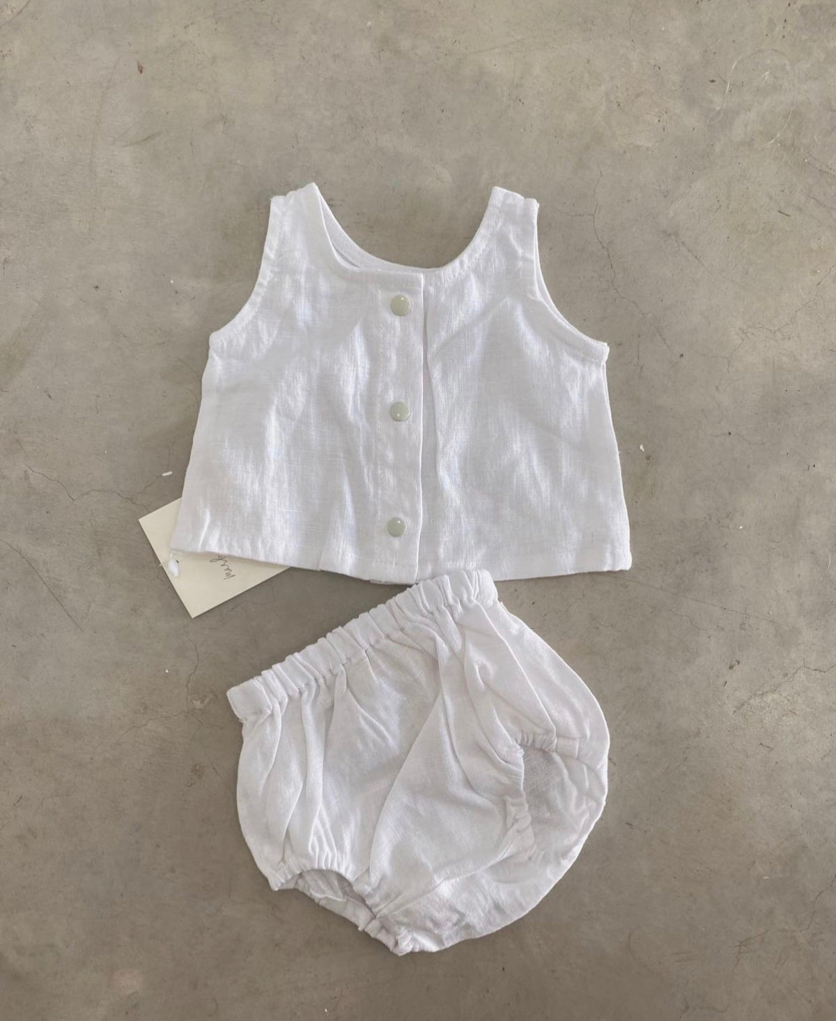 Linen Singlet in White - Marlow and Mae